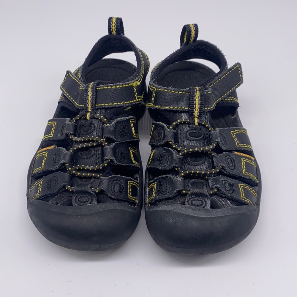 Keen sandals black and yellow US 10 kids